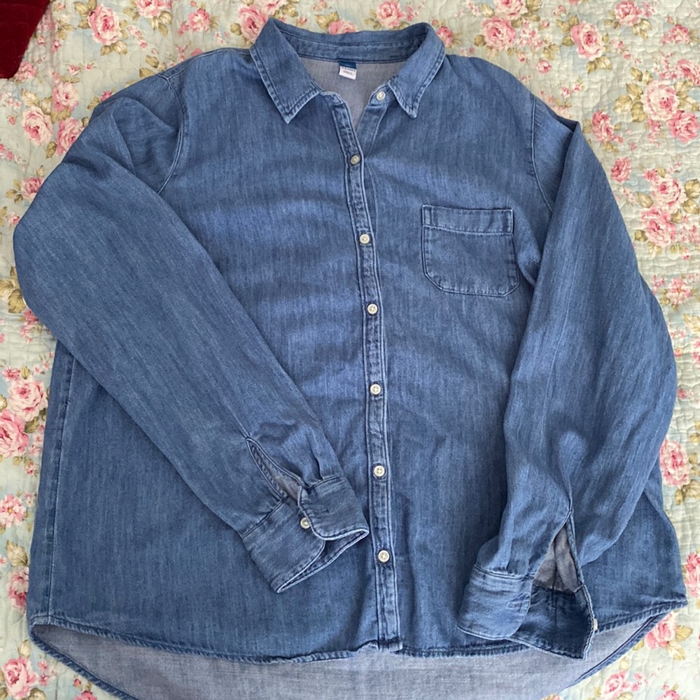 Old Navy XL Tall chambray shirt